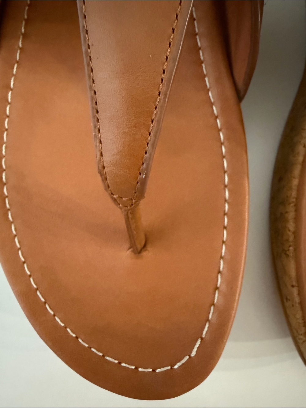 FitFlop Leather Toe Post Sandals – Tan - Picture 10 of 14